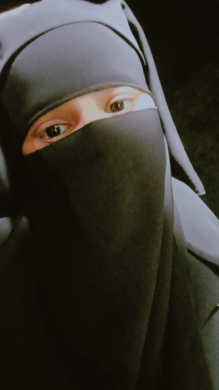 Nadia islam