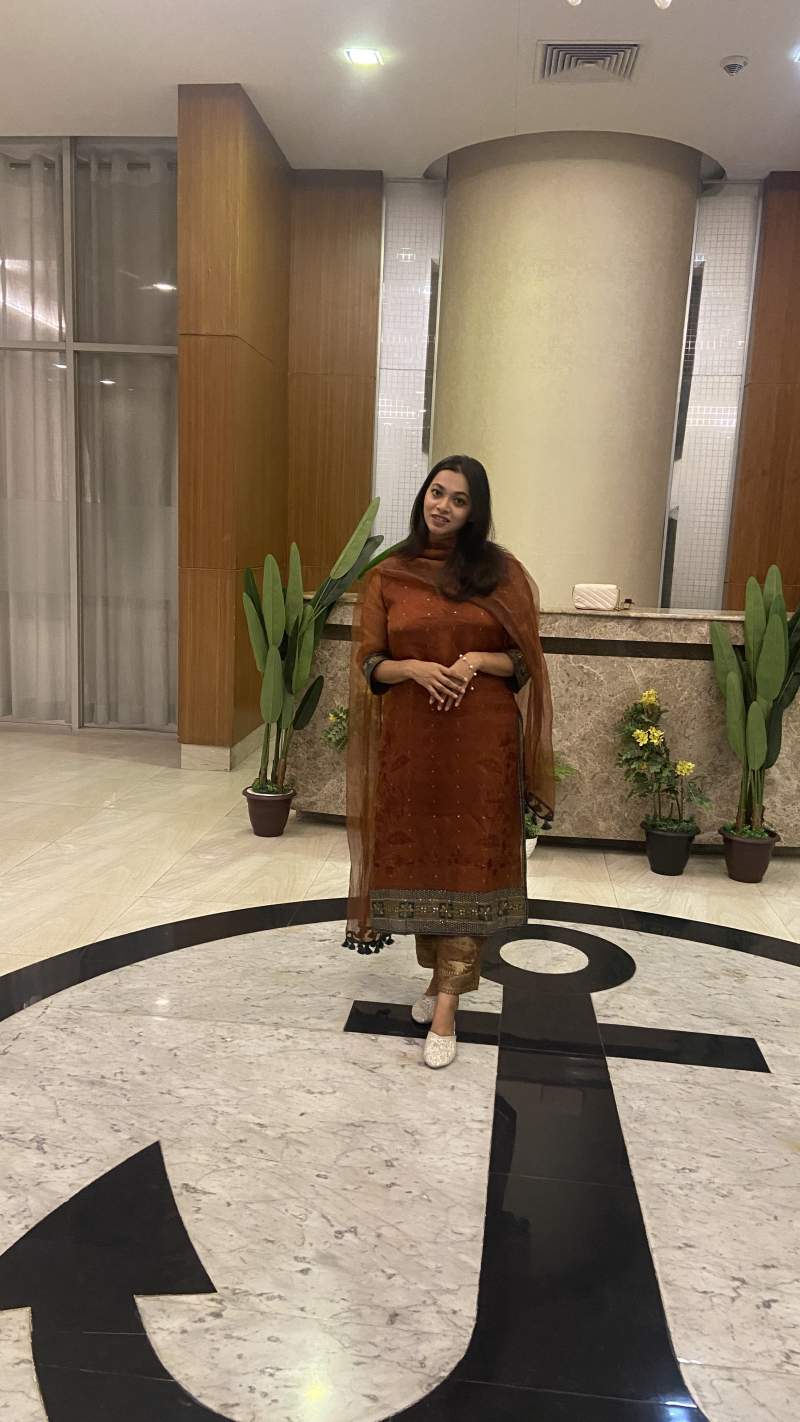 Ayesha Zaman oni