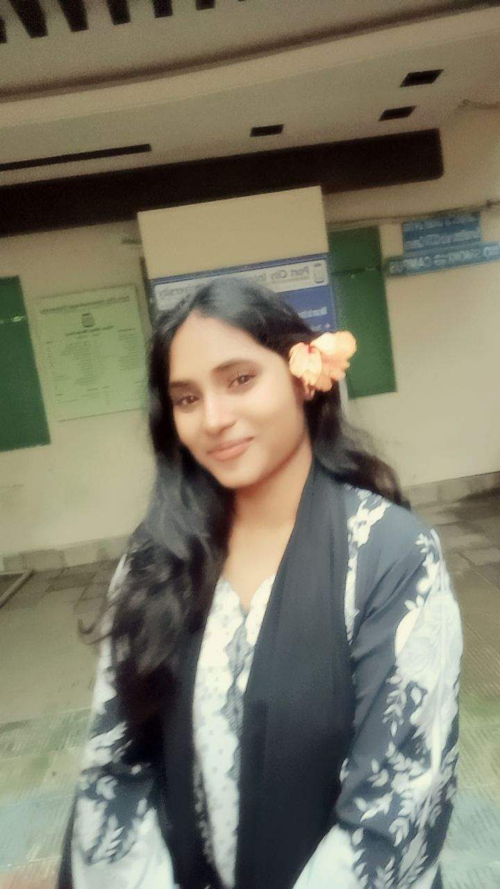 Umme Athqia