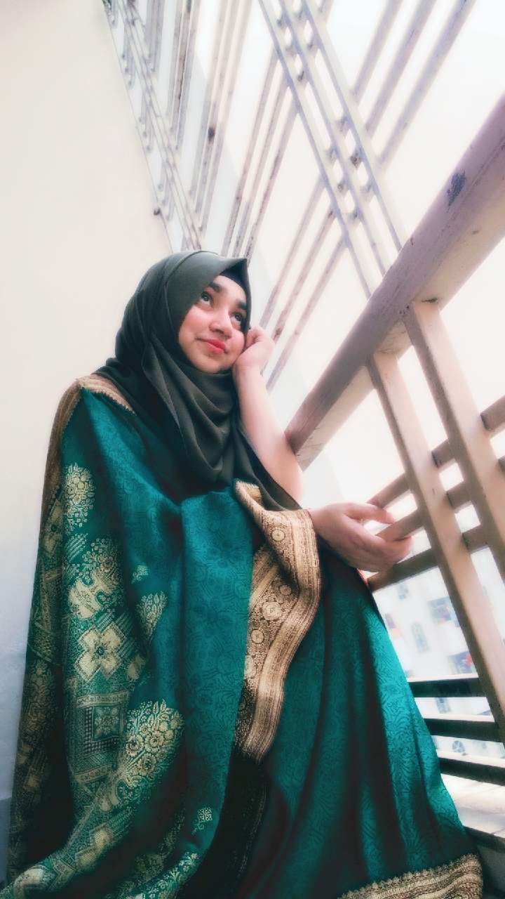 Noushin Niha