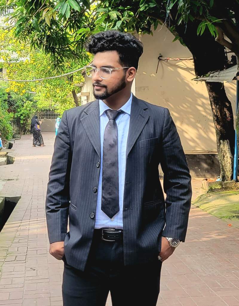 Adil Arham Tabbeb