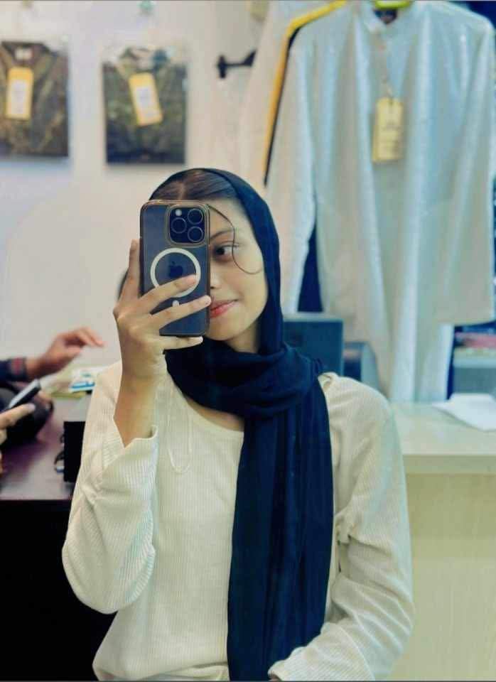 Bibi ayesha momi