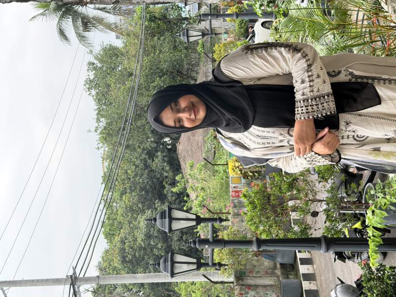 Tahsin Khanom
